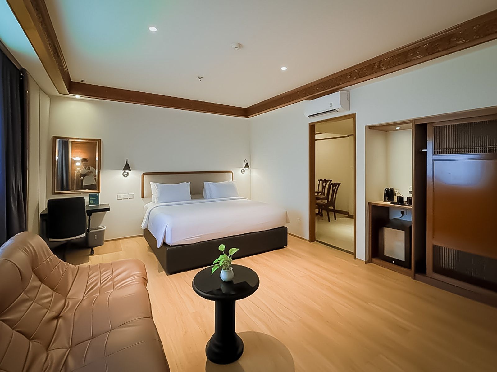 Executive Room
